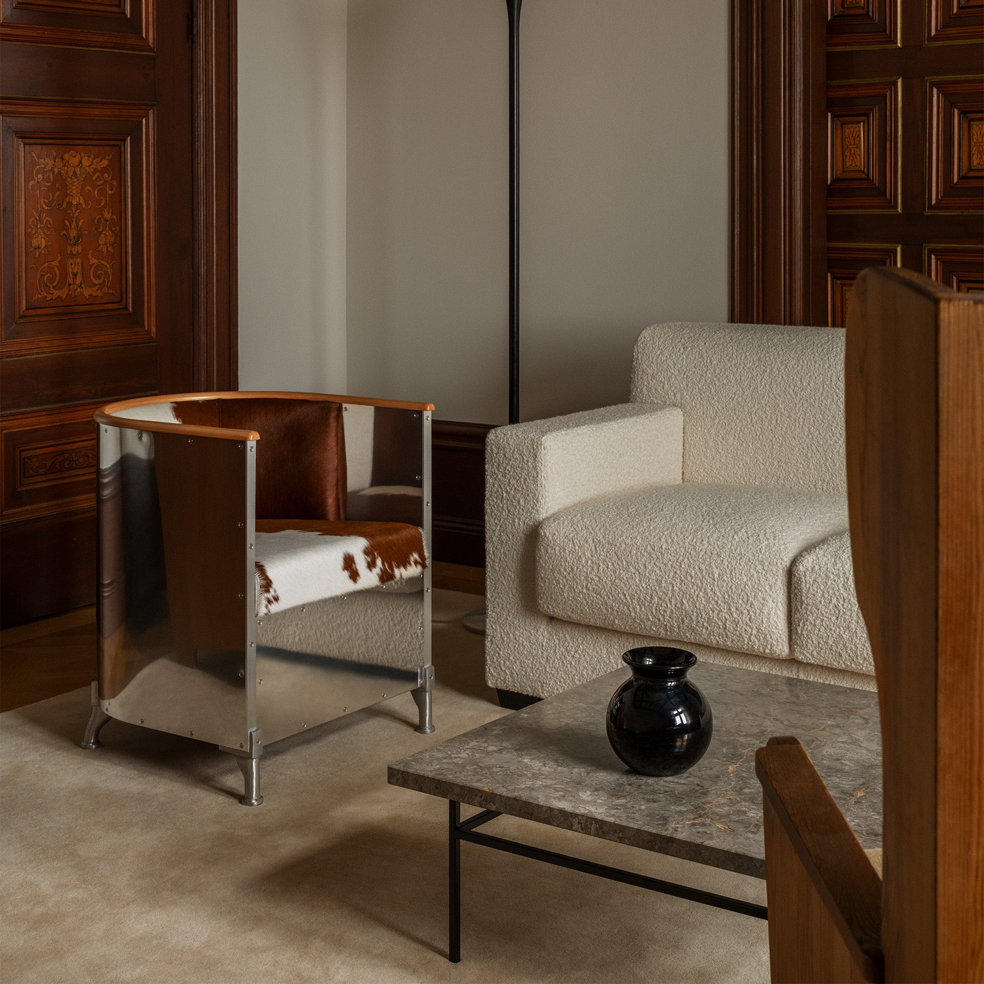 Aluminium Cowhide Exclusive Edition