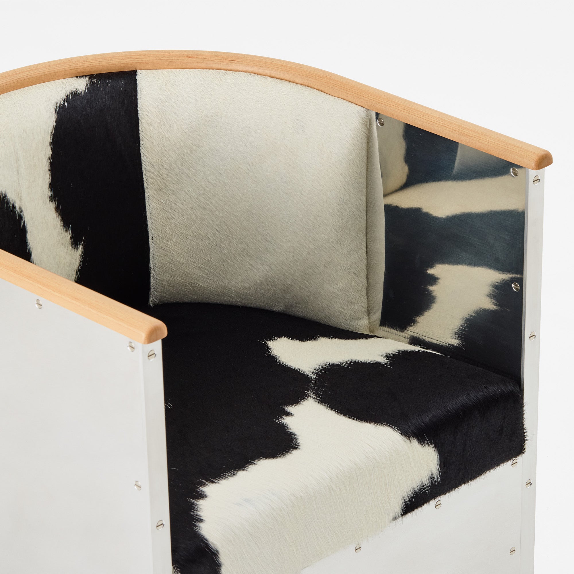 Aluminium Cowhide Exclusive Edition